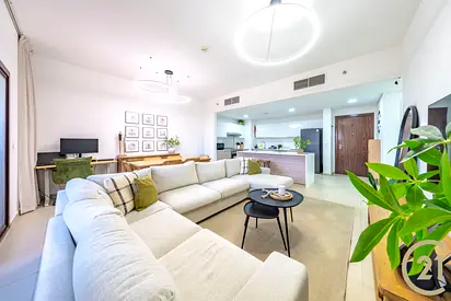 Skyline Views | High Floor | 2 Bed | VOT