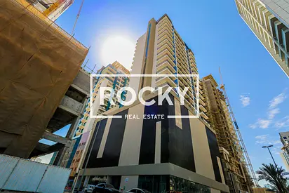 RESIDENTIAL + COMMERCIAL BUILDING FOR SALE | JVC