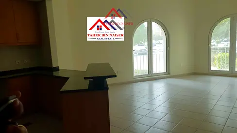 NEAR METRO BALCONY 1BEDROOM APARTMENT FOR RENT