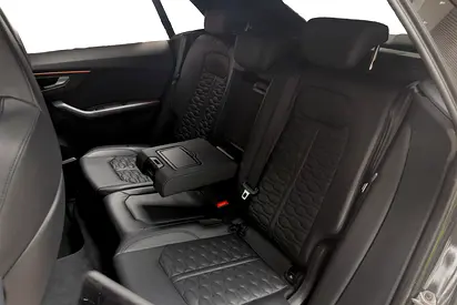 2020 AUDI RS Q8 照片 15