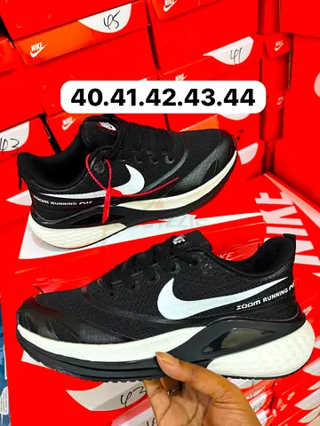 Nike Zoom Running Shoes - Black/White - Sizes 40-44
