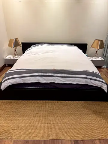 Bedroom - king size bed, side tables, rug