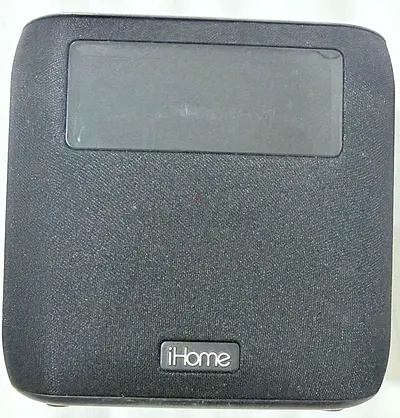 iHome Portable Speaker / Dock (black)