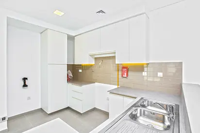 CORNER UNIT | LARGE PLOT | DIRECT ON POOL & PARK