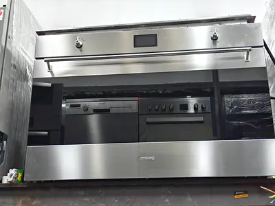 Smeg Built-in stainless steel Smeg electric oven - good condition