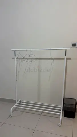 Clothes hanger
