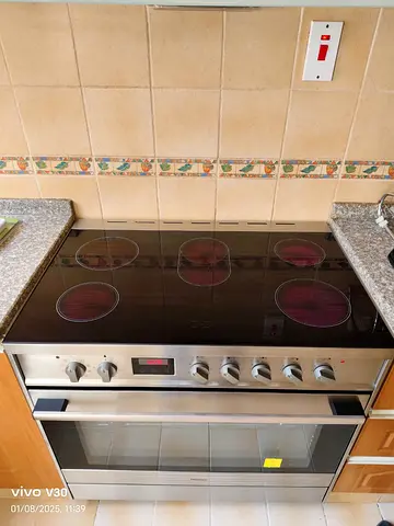 Hisense 5 Burners Full Electric Digital Cooking Range Latest Version 90cm