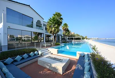 Renovated 6BR Furnished Villa I Pool I Beach