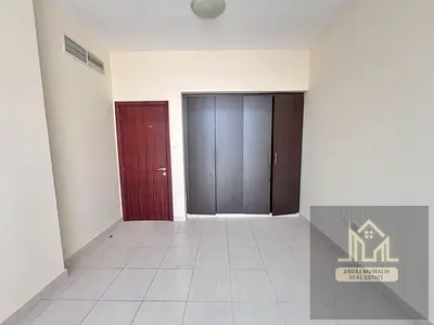 specious appartment with wardrobe and balcony in just 32k