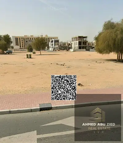 ارض سكني تجاري (G+4+Roof) مباشره علي شارع الشيخ عمار في التله 2عجمان