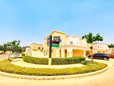 SINGLE ROW/ LANDSCAPED GARDEN/ FAMILY COMMUNITY