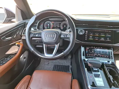 صورة 10 لـ 2019 AUDI Q8