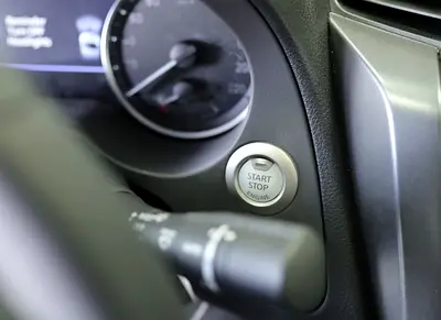 2025 Nissan NAVARA — миниатюра 18