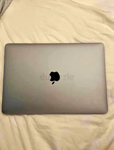 💻 MacBook Pro 13-inch 2017 — 8GB RAM / 256GB SSD