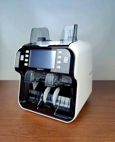 Money counting machine