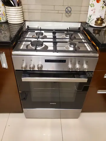 Siemens 60cm Top Gass Oven Electric Cooker