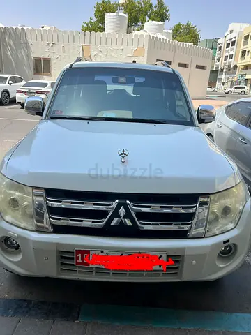 Well Maintained Mitsubishi Pajero 2014 GLS Top Line | GCC Specs with 307000km | single owner