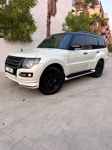 Mitsubishi Pajero Signature Edition 3.8L
