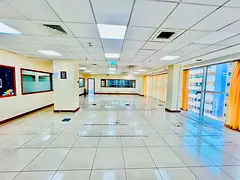 FULLY FITTED |•| CHILLER FREE |•| PANTRY |•| NEAR METRO