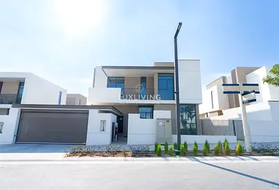 Large Plot | Single Row | Near to Park