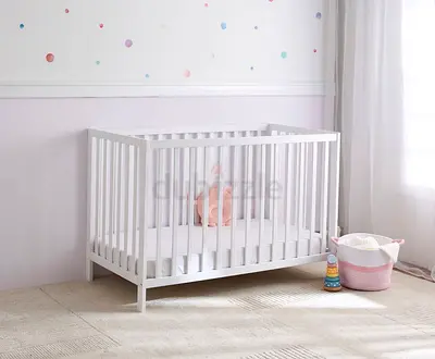 White Wooden Baby Crib - Good Condition including the mattress
