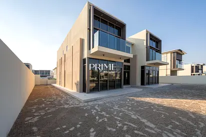 Golf Course Living | Prestigious Address