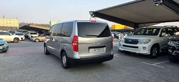 صورة 9 لـ 2019 Hyundai H1