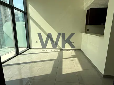 Spacious 1BR| Nearby Metro | Prime Location
