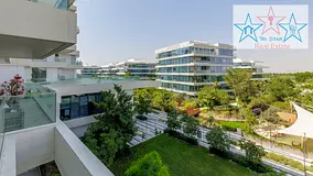 LUXURIOUS I 2 BEDROOM I BURJ VIEWS I PANTRY LAUNDRY ROOM I MIELE APPLIANCES SIGNATURE KITCHEN