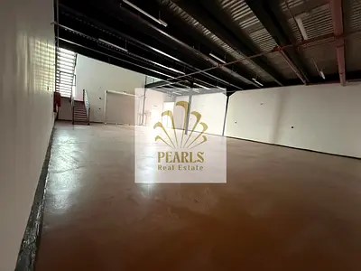 4300 Sqft Main Road Warehouse with Mezzanine in Al Jurf Ind 1 Ajman - Near E311 - 60kW to 71kW Power - 2 Baths - 215K