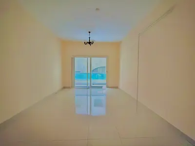 Gym pool free close hall easy exit to Dubai ready to move hot offer