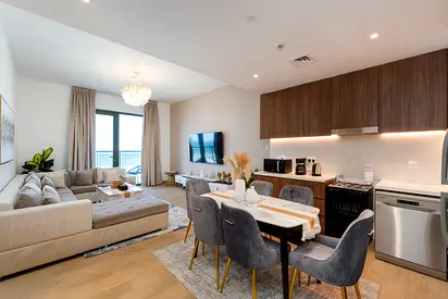 Contemporary La Mer 1BR w/ Beach Access