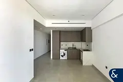 BRAND NEW | FIRST TENANT | NICE LANDLORD