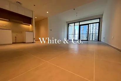 Mid-floor | Spacious | Community View