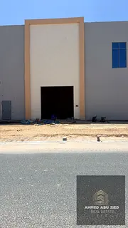 Prime main road warehouse for rent: 4,500 sq ft, ideal for commercial/industrial use. AED 170k in 4 