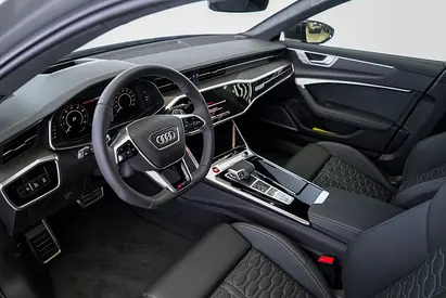 2025 AUDI RS6 — фото 7
