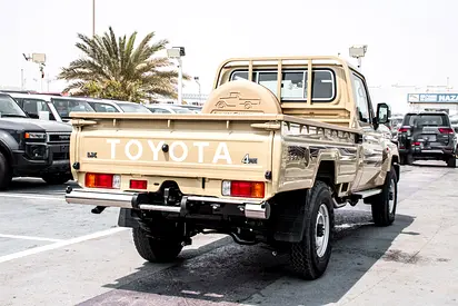 صورة 7 لـ 2026 Toyota LAND CRUISER 70 SERIES