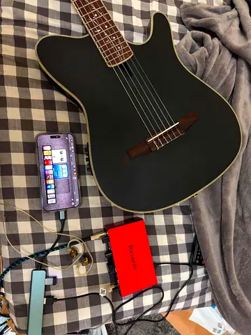 IBANEZ TOD10N TIM HENSON SIGNATURE WITH FOCUSRITE SOLO 4th GEN INCLUDED