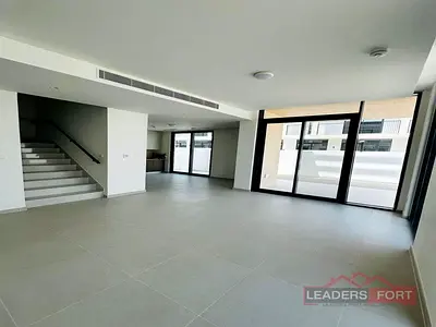 Modern Home | Spacious | Greenview 1