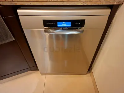 Bosch brand 8 series three rack dishwasher for sale