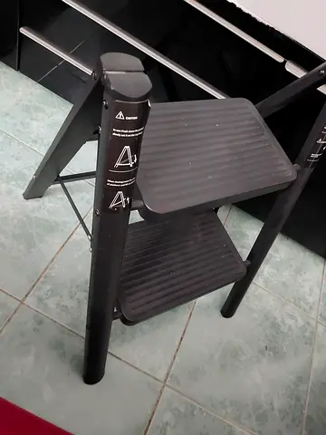 Metal foldable step stool -50cm