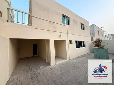 فيلا الرفاعه 3غرف صاله وصالون كبير غرفه خادمه ماستر مطبخ داخلي غرفه ماستر 3 حمام تراس كبيره حوش باركين 2 سياره موقع ممتاز كل الخدمات بجوارك