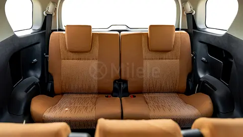 صورة 9 لـ 2025 Toyota FORTUNER