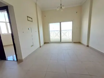 1bhk apartment with balcony Close to muwaileh park 33k available