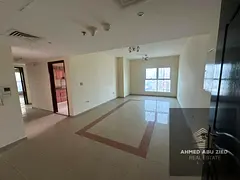 Distinctive tower with sea views - Central air conditioning - Built-in wardrobes - Maintenance by th