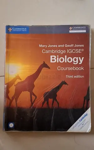 Cambridge IGCSE Biology Coursebook (Third edition) by Jones & Jones