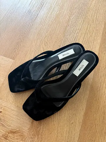 Shoes toteme