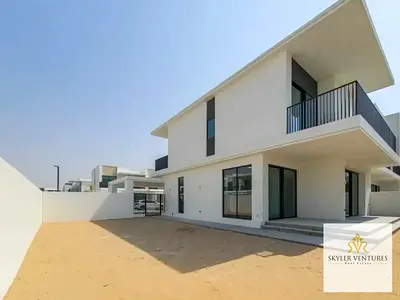 4BR Villa | Corner Layout | Garden & Downtown View