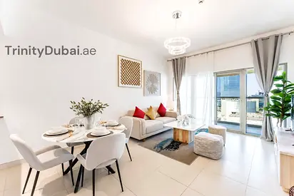 Unfurnished | Bright & Spacious Layout