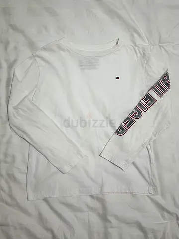 Tommy Hilfiger Boys 8/10 Long Sleeve Round Neck Shirt
